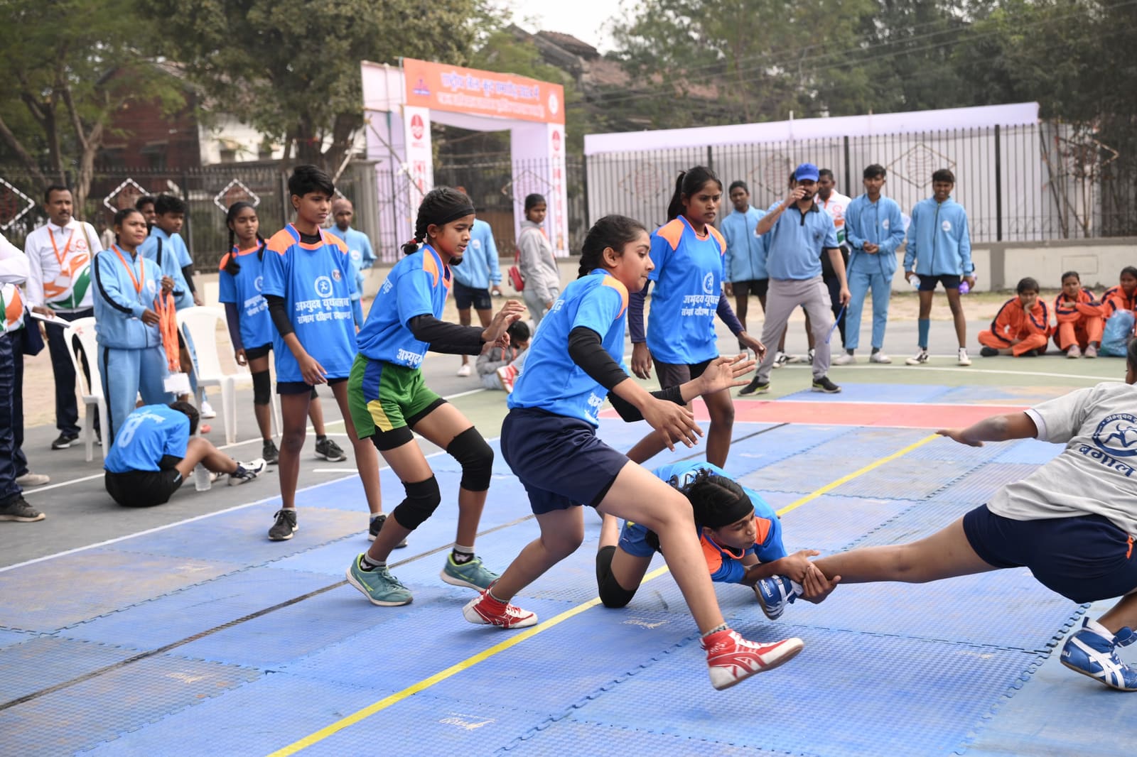 Girls kabaddi tackle in open play